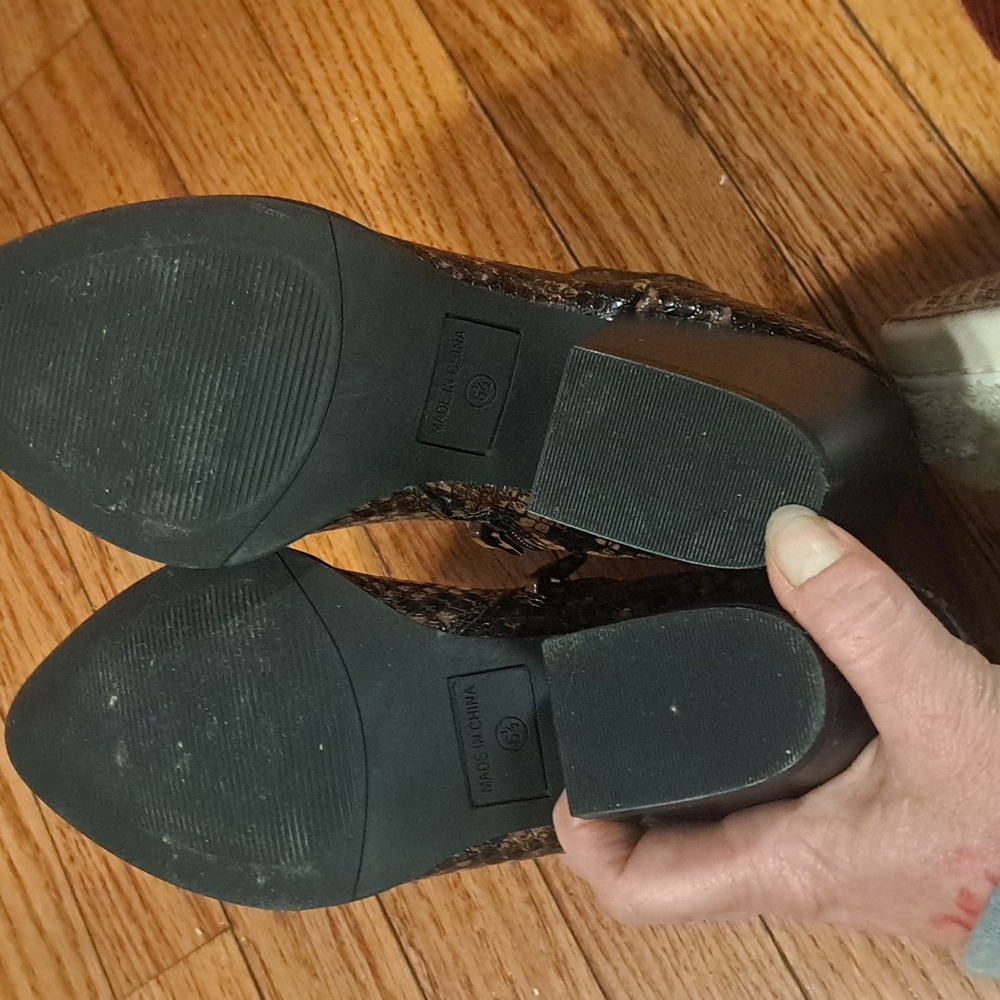 Snake skin booties - Picture 4 of 4